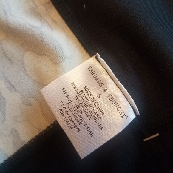 NWT Threads 4 Thought Kellyn camo leggings - Picture 7 of 16